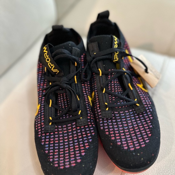 Nike Air VaporMax 2021 Flyknit GS Gradient Black Multi Womens/Boys - Picture 7 of 10